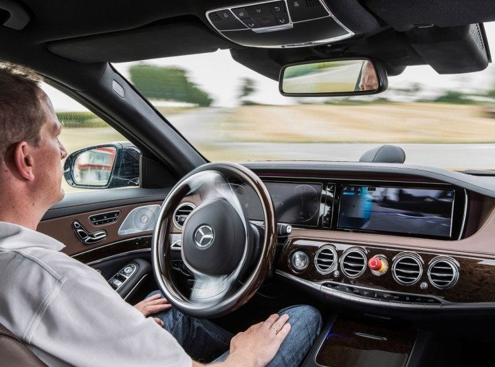 Mercedes-Benz autonoom rijden 