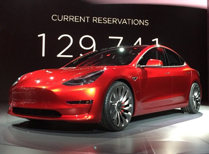 Al meer dan 250.000 bestellingen voor nieuwe Tesla model 3