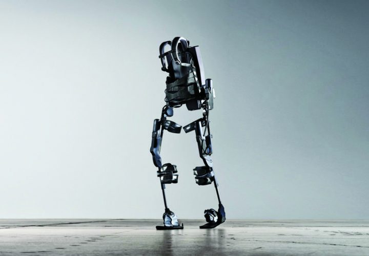 Bionisch robotpak helpt BMW-medewerkers 