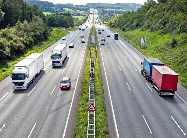 Voorstel maximumsnelheid Duitse Autobahn weggestemd