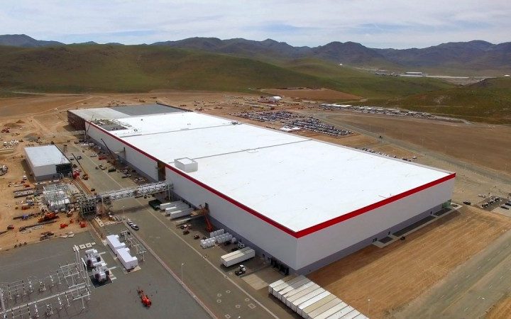 Tesla start accuproductie in gigafabriek