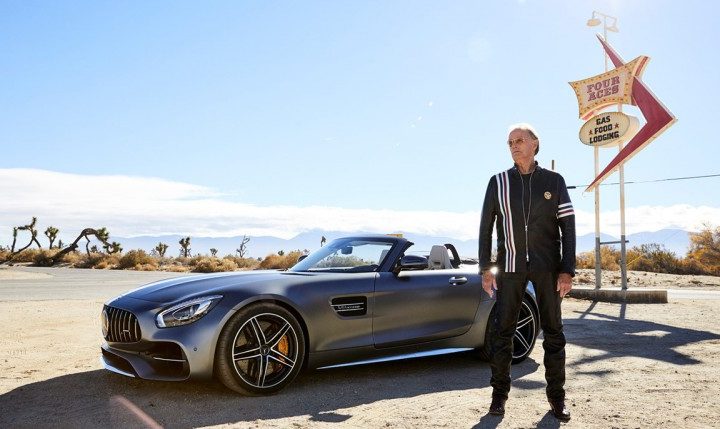 Peter Fonda ‘born to be wild’ in een Mercedes-AMG GT Roadster 