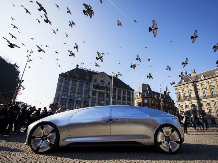 KPMG: 'Nederlander twijfelt over adoptie zelfrijdende auto' 