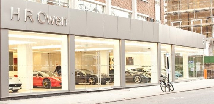 Schoonmakers Britse Ferrari-showroom staken