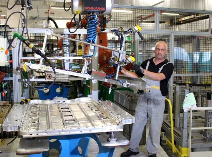 Franse werknemers autofabrikanten willen deel van succes