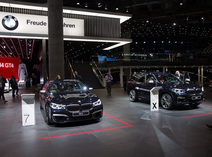 BMW snijdt fors in budget autoshow Frankfurt 