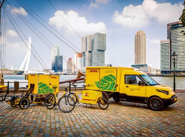 Rotterdam bouwt test-snellaadplein voor slim laden elektrische voertuigen
