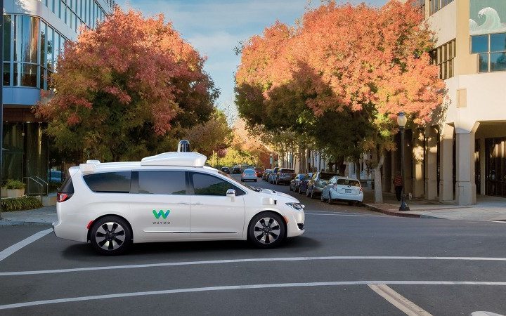 Waymo mag in Californië auto-zonder-bestuurder testen