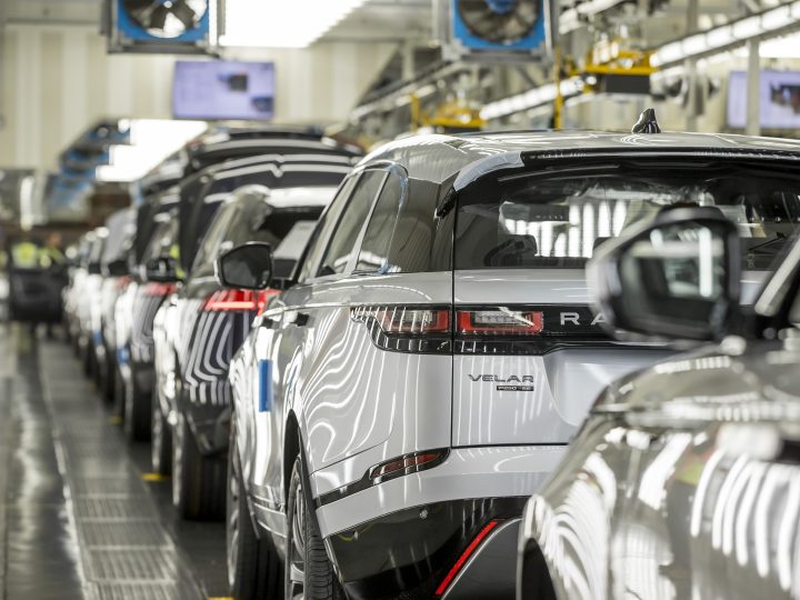 Britse autoproductie zakt al langer dan een jaar in