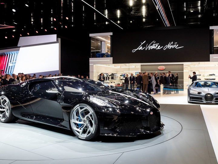 Bugatti toont duurste auto ter wereld op autosalon Genève