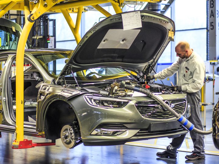 Opel haalt productie Astra terug naar Duitsland, toch banenverlies