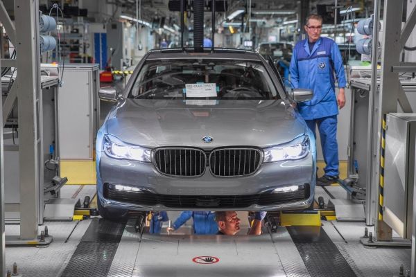Winst BMW Groep komt 75 procent lager uit