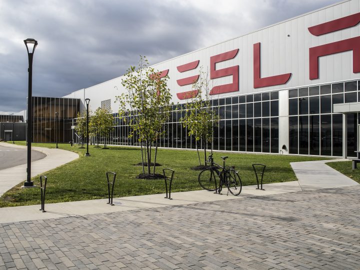 Tesla weer autofabrikant nr 1 op Wall Street