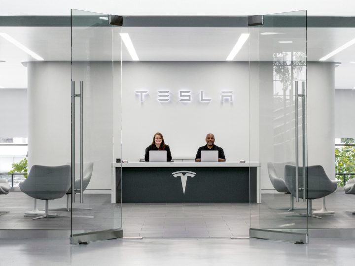 Tros Radar: Klantenservice Tesla 'rampzalig'