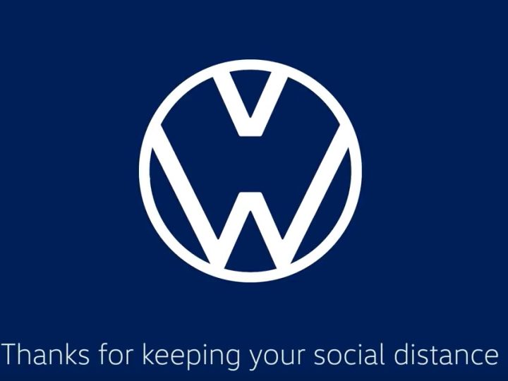 ‘Social distance’ in logo’s grote automerken