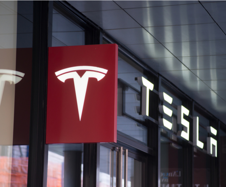 Daten von fast 76.000 Tesla-Mitarbeitern an deutsche Zeitung geleakt